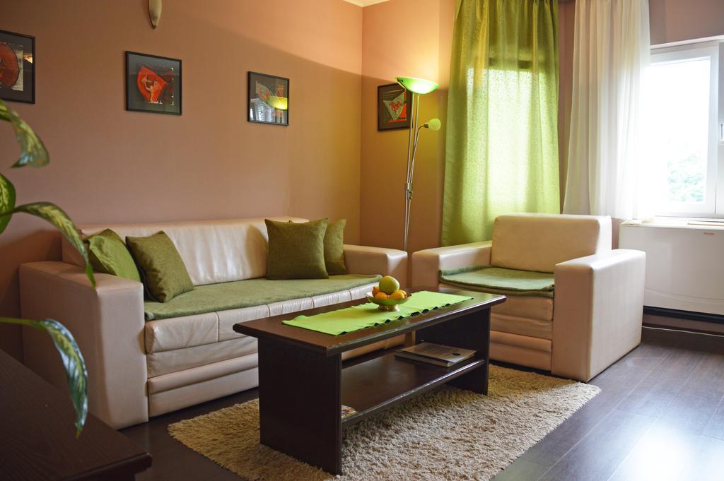 Apartments Vila Vrdnik Exterior foto